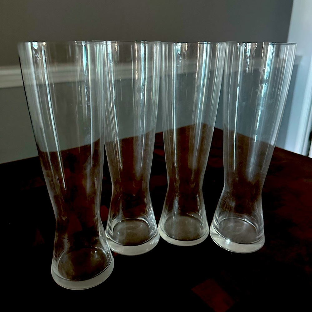 Four 12oz Pilsner glasses